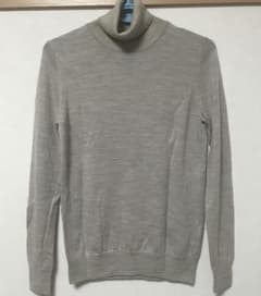 【無印良品】首のチクチクをおさえた・天竺洗えるタートルネックセーターのサムネイル
