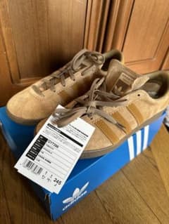 adidas TOBACCO 24.5cm 新品のサムネイル