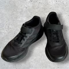 ⭐️美品⭐️adidas クラウドフォーム　スニーカー　ブラック　軽量　24cmのサムネイル