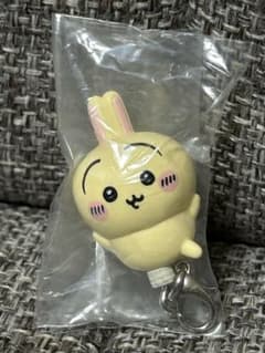 ちいかわ つまんでつなげてますこっと【うさぎ】のサムネイル