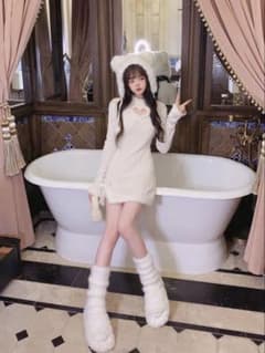 bobon21 ハートくり抜きスリムLOOKニットワンピース Bobon21 ハートくり抜きスリムLOOKニットワンピース - メルカリ