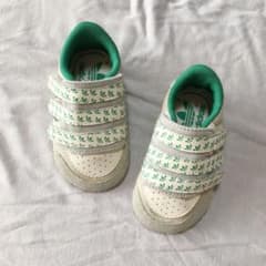 てぃふぁむ様専用 新品未使用adidas ベビー12cmのサムネイル