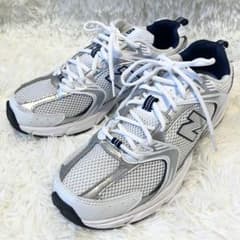 極美品】ニューバランス MR530SG スニーカー ホワイト 27.5cm - メルカリ