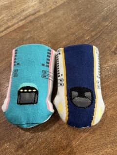 新品未使用　のりものそっくす キッズ靴下 2足セットのサムネイル