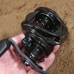 超美品】アブガルシア ロキサーニ7 右ハンドル - メルカリ