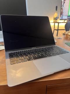 MacBook Air 13インチ 2019年モデルのサムネイル