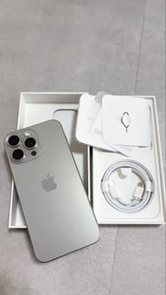 iPhone 15 Pro Max 256GB ナチュラルチタニウム 本体のサムネイル