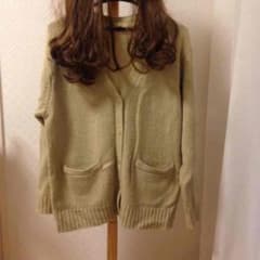 制服♡ベージュのカーディガン！のサムネイル