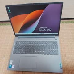 Lenovo IdeaPad Slim 3 Core 7 150U 16IRU9 - メルカリ