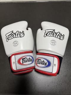 【新品】Fairtex ボクシンググローブ 8oz 本革 キックボクシングのサムネイル