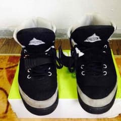yeezy 黒灰専用のサムネイル