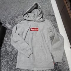 supreme ボックスロゴ パーカー トレーナーのサムネイル