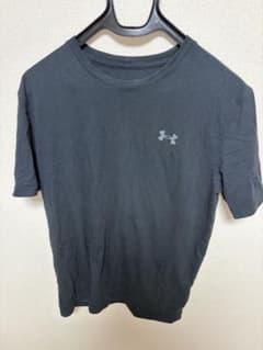 UNDER ARMOUR Tシャツ ブラック M