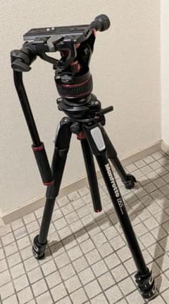 [Excellent Condition] Manfrotto Video Tripod Head, Tripod, and Leveler 3-Piece Set
