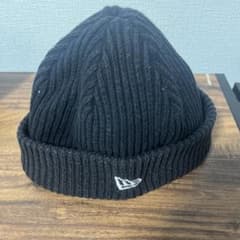 New Era ニット帽 黒 リブ編みのサムネイル