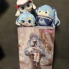 初音ミク 4点セット　ぬーどるストッパーフィギュア　ぬいぐるみのサムネイル
