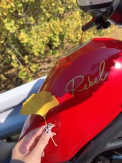 Honda Rebel 250 純正フューエルタンク レッド Honda Rebel 250 純正フューエルタンク レッド - メルカリ