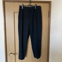 ユニクロ　スマートアンクルパンツのサムネイル