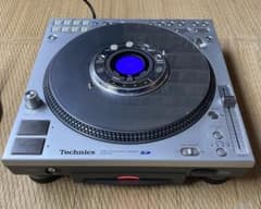 Technics SL-DZ1200 ジャンク 通電OK CD排出不良 脚欠品 Technics SL-DZ1200 ジャンク 通電OK CD排出不良 脚欠品 - メルカリ