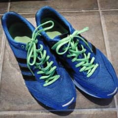 adidasランニングシューズのサムネイル