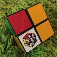 ルービックキューブ 2×2のサムネイル