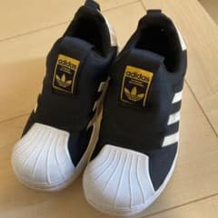 adidas アディダス スニーカー19cmのサムネイル