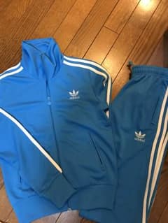 adidasのジャージ上下のサムネイル