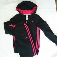 専用です購入出来ませんm(._.)m adidas・140 スウェットのサムネイル