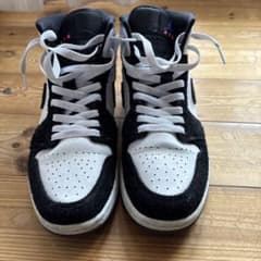 Air Jordan 1 ホワイト/ブラック/パープルのサムネイル