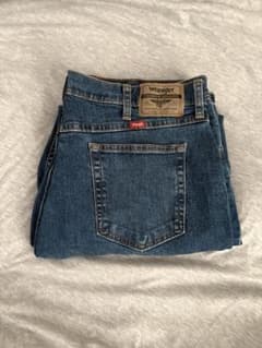 【値下け可】Wrangler デニムパンツ ジーンズのサムネイル