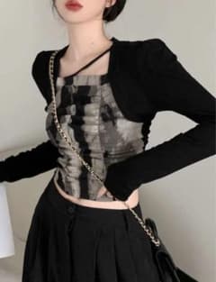 SHEIN トップスのサムネイル