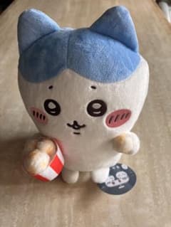 【新品、未使用】ハチワレ ぬいぐるみ ちいかわのサムネイル