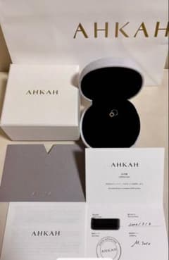 rierirara♡様　AHKAHピアスYG rierirara♡様 AHKAHピアスYG - メルカリ