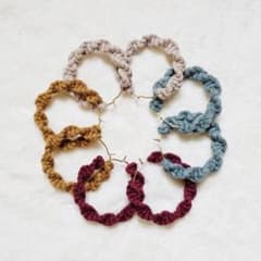 ローレルグリーンのマクラメフープピアス【124】のサムネイル