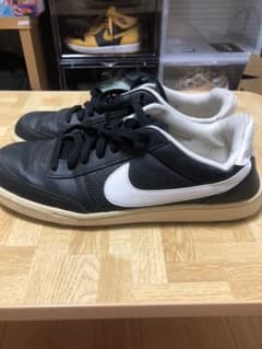 NIKE ナイキ　スニーカー　28センチのサムネイル