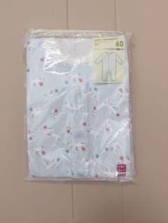 【新品未使用未開封品】ユニクロ　ロンパース　60cmのサムネイル