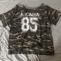 s*n様 ARCADIA 85 カモフラ Tシャツ　肩出しのサムネイル