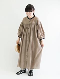 今季完売！新品✨ サマンサモスモス SM2 ❤ 配色ギャザーワンピース　モカのサムネイル