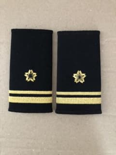 自衛隊　階級章のサムネイル