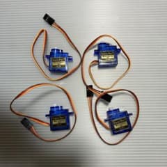 4個のTower pro SG90マイクロサーボ とサーボアームセット。のサムネイル