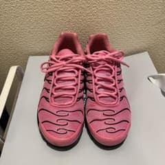 【NIKE】ウィメンズ エアマックス プラス ブラック ピンク 25 最新リーク｜Nike Air Max Plus 