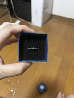 ete 10kゴールドカラー ストーン付き リング 7か9号のサムネイル