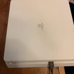 PlayStation®4 グレイシャー・ホワイト 500GB CUH-210…のサムネイル