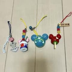 ディズニー キーホルダー ストラップ 夏祭り 4点セット - メルカリ