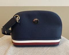 【よし⭐︎様専用】TOMMY HILFIGER ショルダーバッグのサムネイル