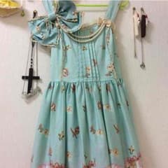 ロリータ服のサムネイル