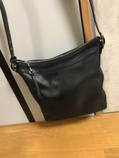 ショルダーバッグのサムネイル