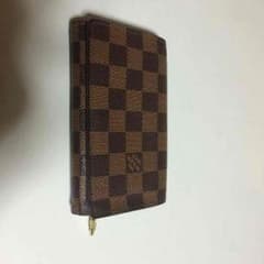 ルイヴィトン 折りたたみ財布 美品 値下げしました！のサムネイル