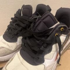 NIKE ホワイト/ブラック スエードスニーカーのサムネイル