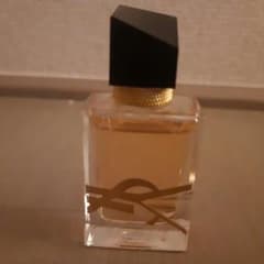 YSL イヴサンローラン リブレ オーデパルファムのサムネイル
